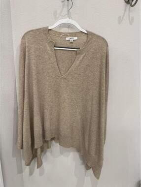 Soft Beige V-Neck Sweater Poncho M/L